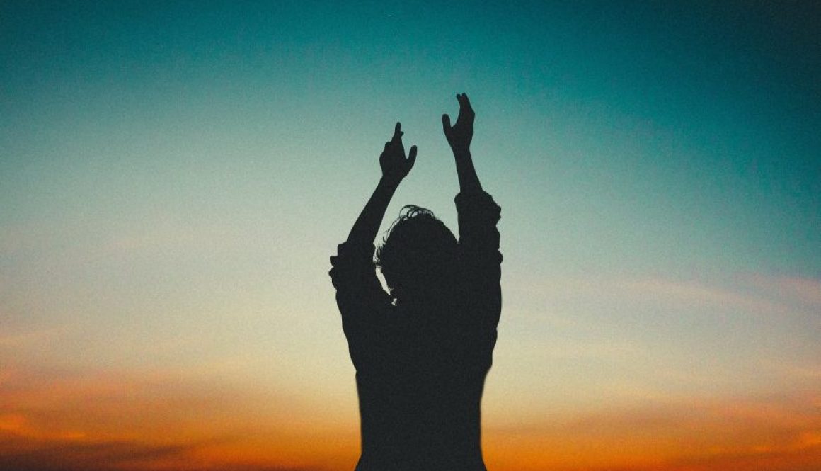 afterglow-backlit-beautiful-crescent-moon-556666