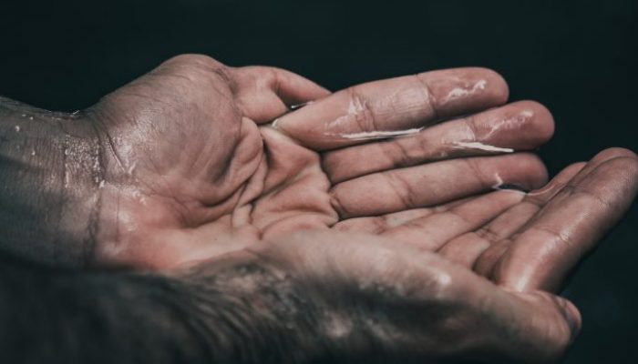 pexels-yassin-doukhane-2570439